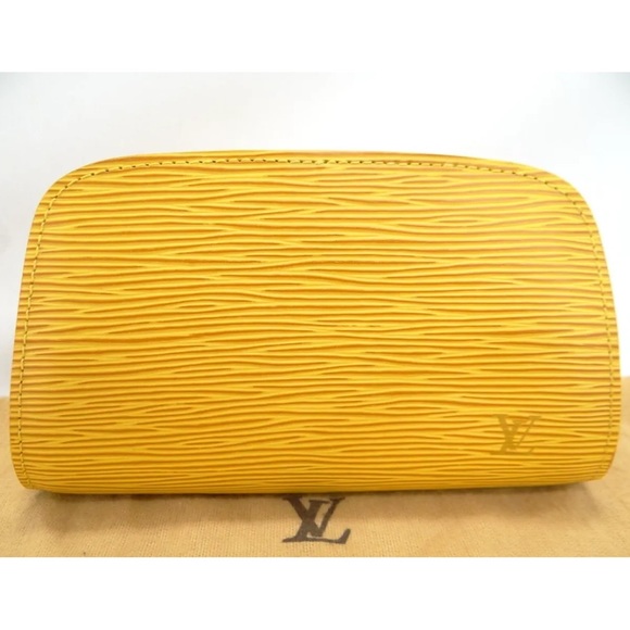 Like 🆕 Louis Vuitton Pouch Dauphine PM Epi Leather in Yellow - Preloved - Picture 16 of 16